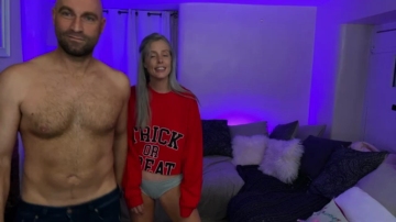 Britcouple007  15-10-2021